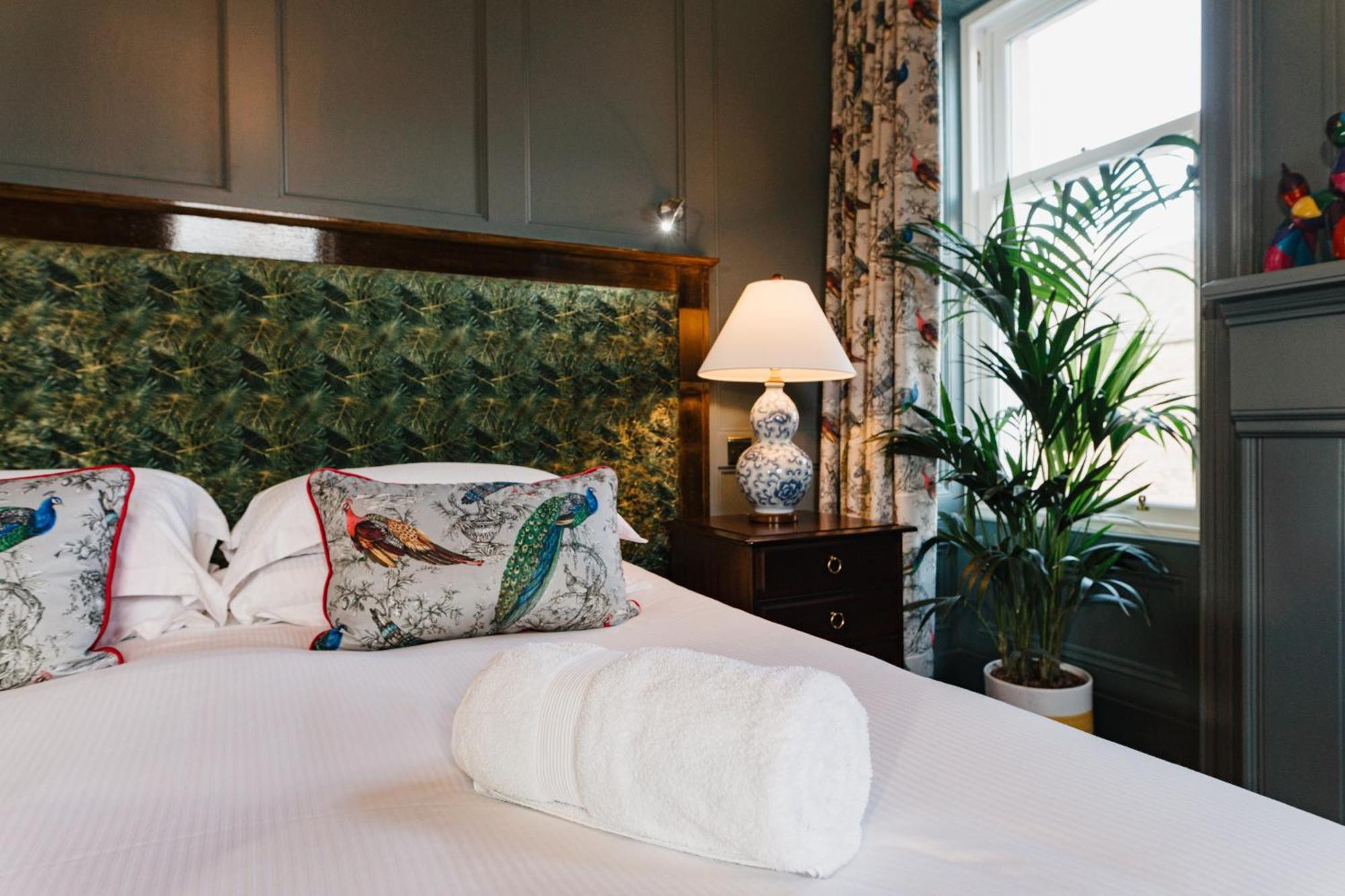 Coorie Inn Restaurant And Rooms Crieff Room photo